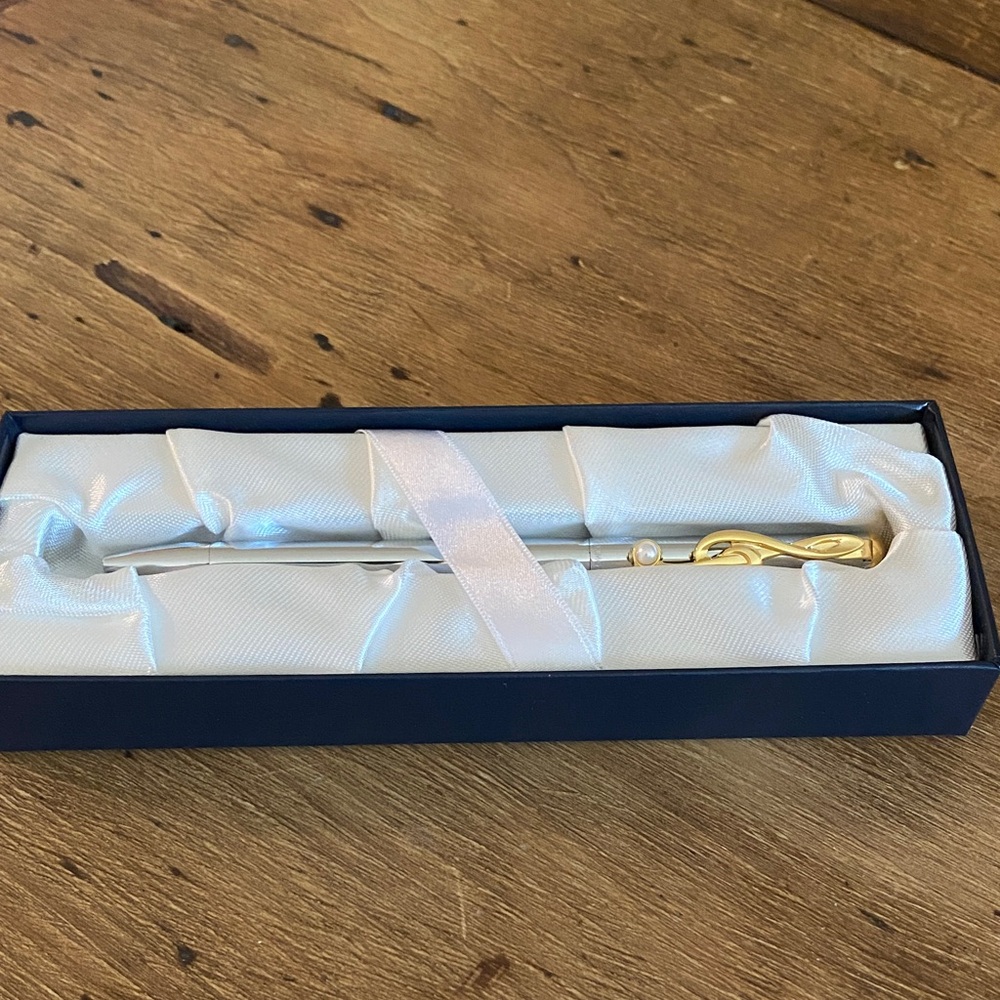 Mikimoto Silver & Gold Musical Motif with pearl ball point pen- new in box